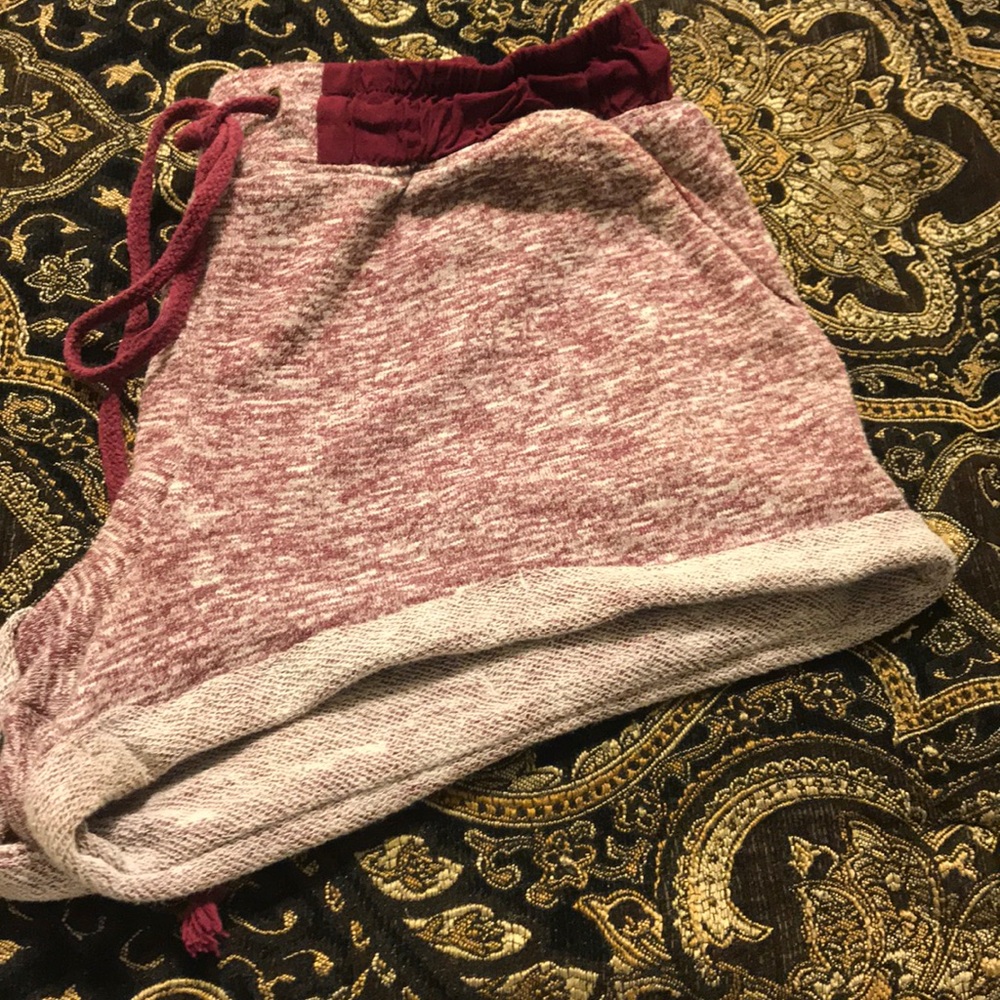 Shorts - Picture 3 of 4